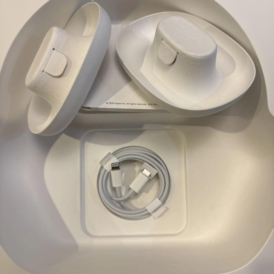 Airpods Max Space Gray Lightning充電