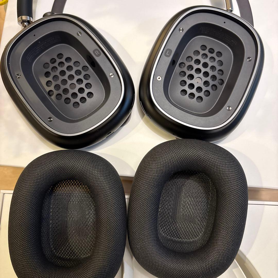 Airpods Max Space Gray Lightning充電