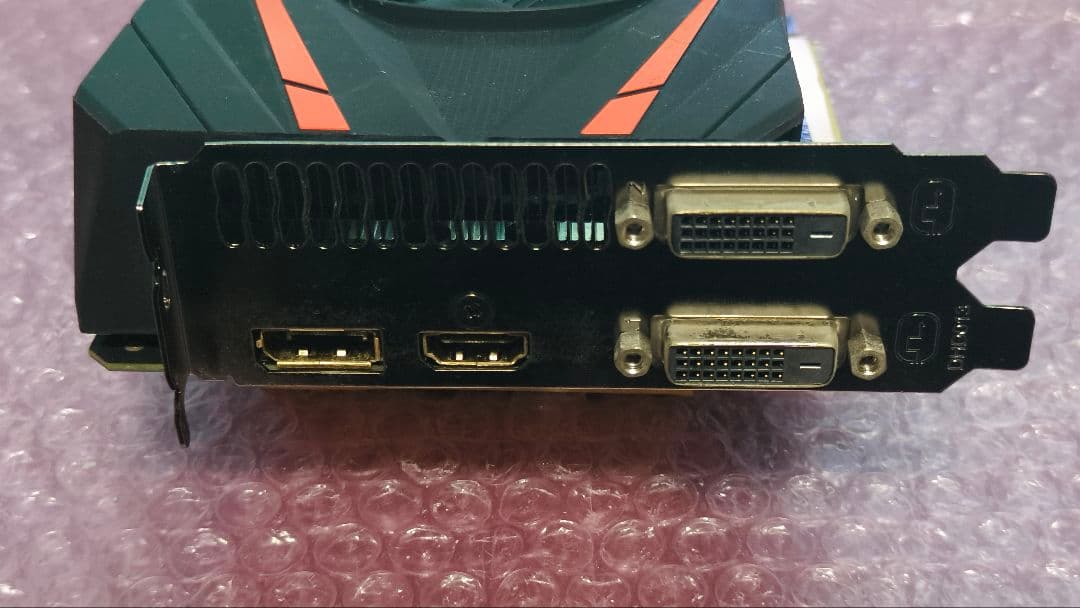 GIGABYTE GTX 1060 6G 動作確認済み