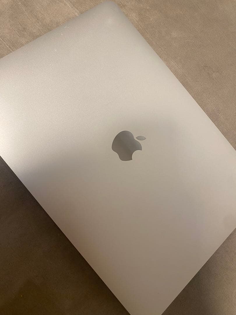 【美品 充放電16回】MacBook Air シルバー 2020年