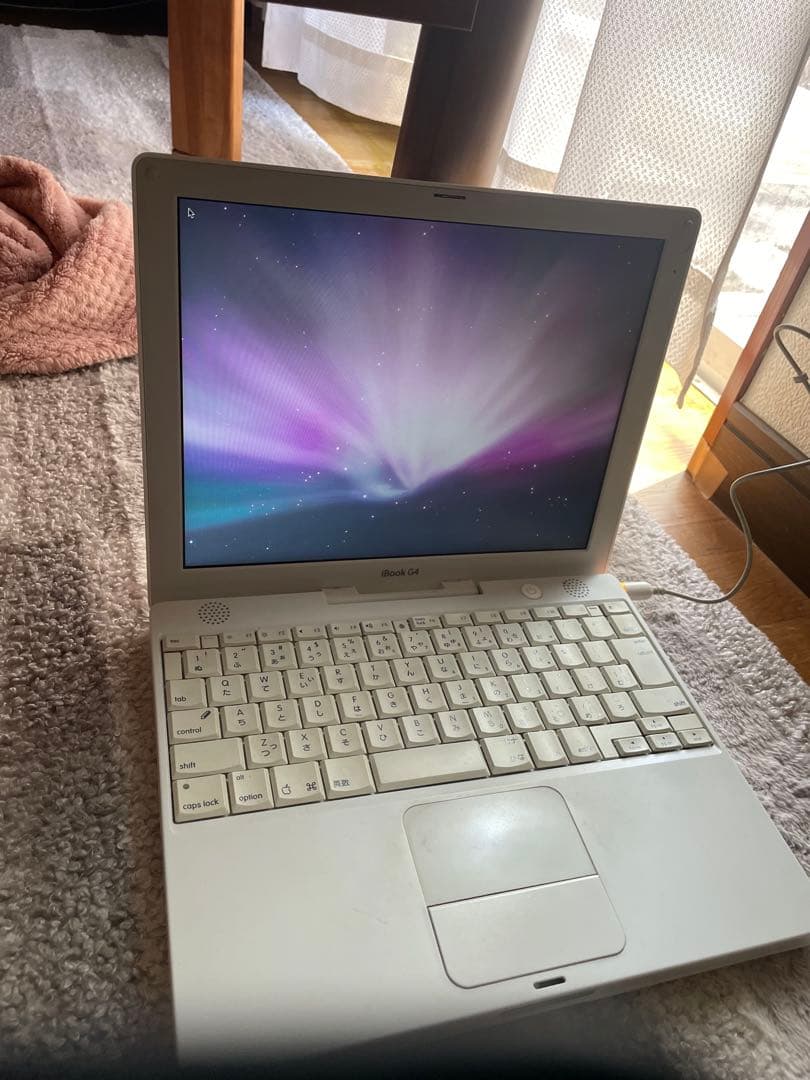 iBook G4 12-inch 本体