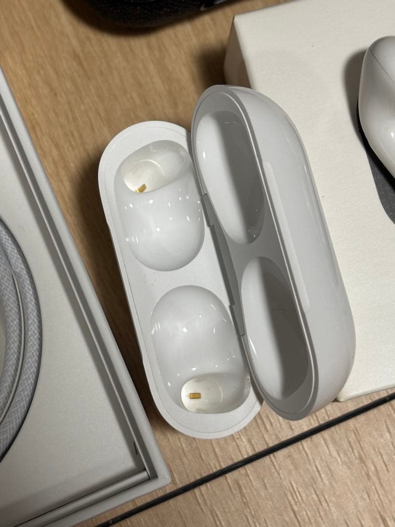 AirPods Pro 2 正規品 TypeC incaseセット