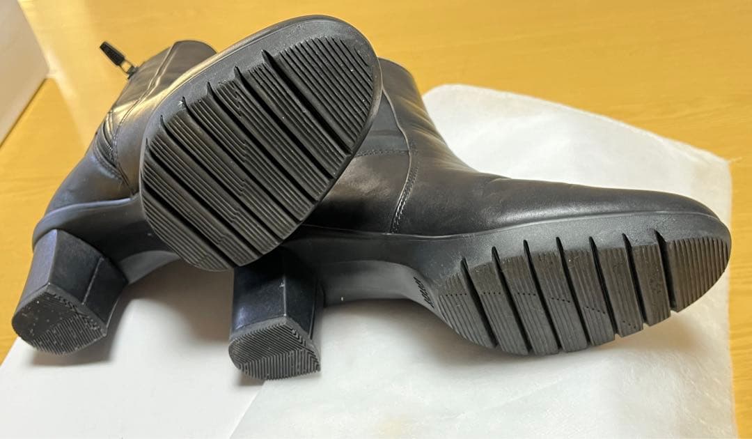 fit fit フレックスヒールサイドゴアブーツ（ブラック）