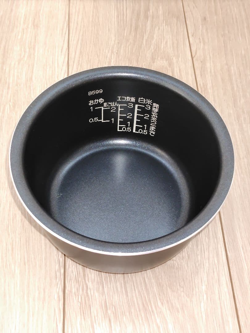 ZOJIRUSHI 象印 マイコン炊飯器 極め炊き NL-BE05型