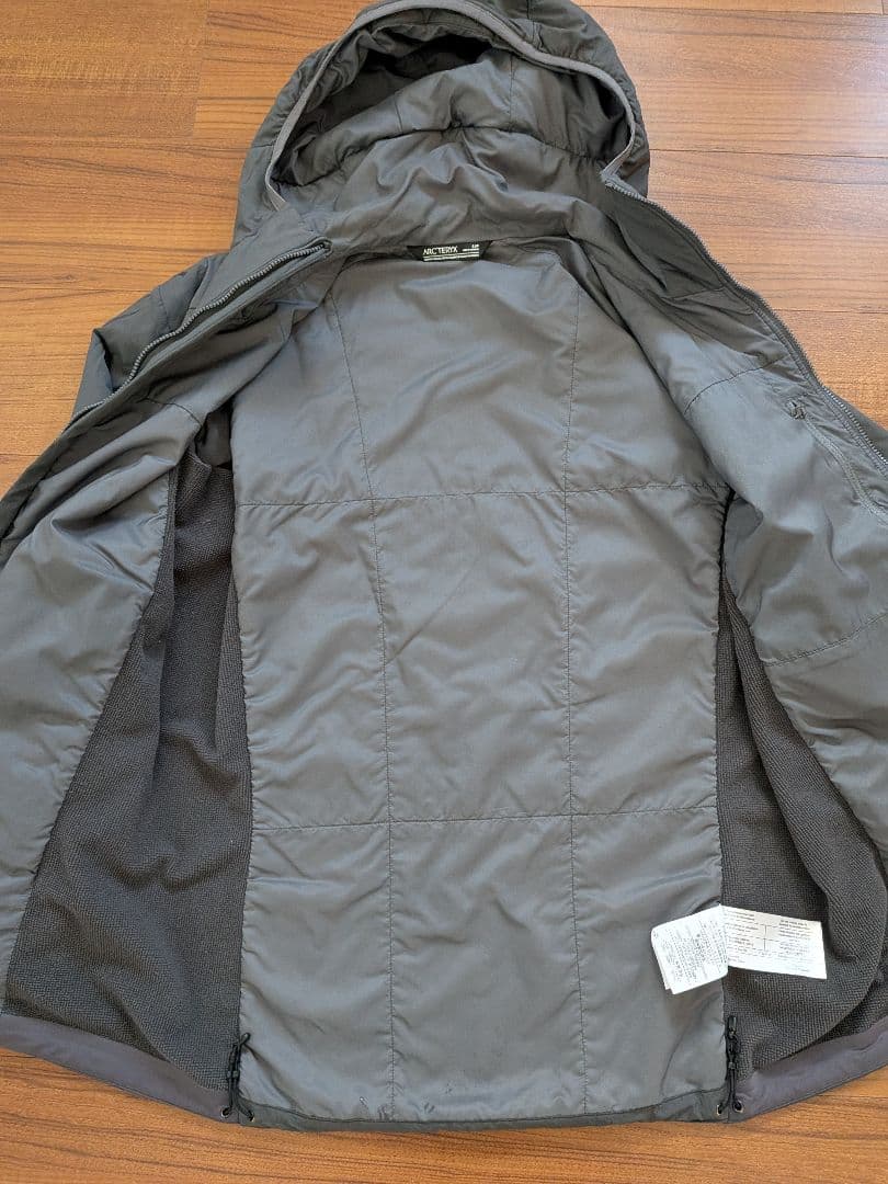 ARC'TERYX ATOM lt hoody　一部ダメージ有り