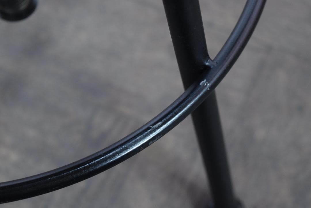 クラッシュゲート ノットアンティークス　コンベックスⅢ スツールS　d