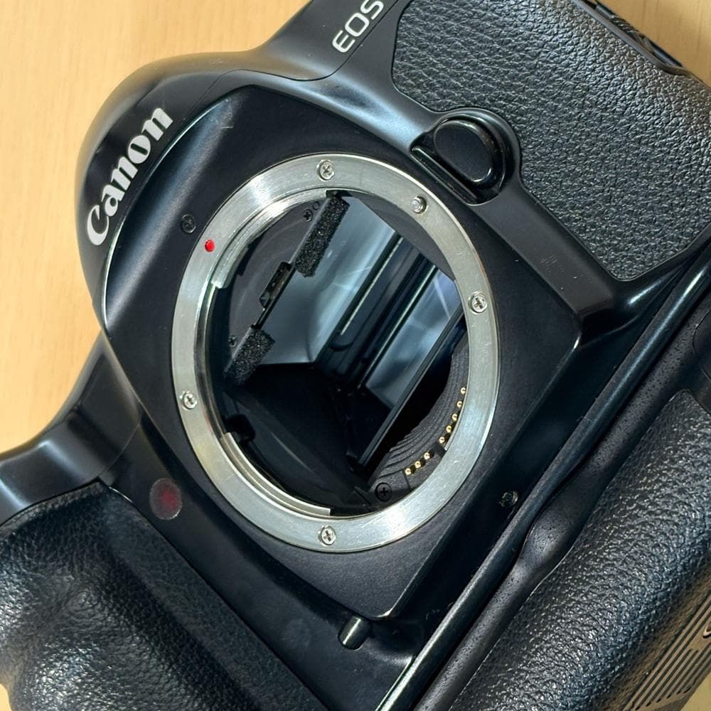 Canon EOS-1N フィルム一眼レフカメラ完動品　中古