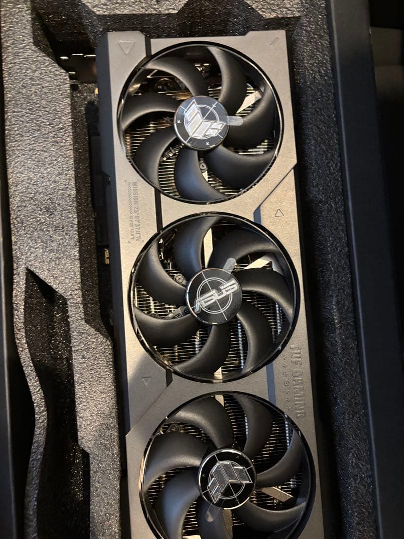 中古美品ASUS TUF Gaming RTX 4080 Super