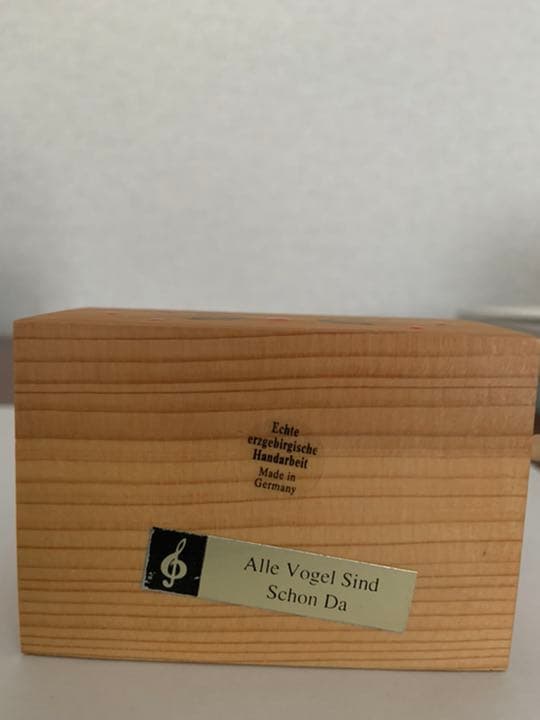 ドイツ　ザイフェン　手回しオルゴール　小鳥のえさやり