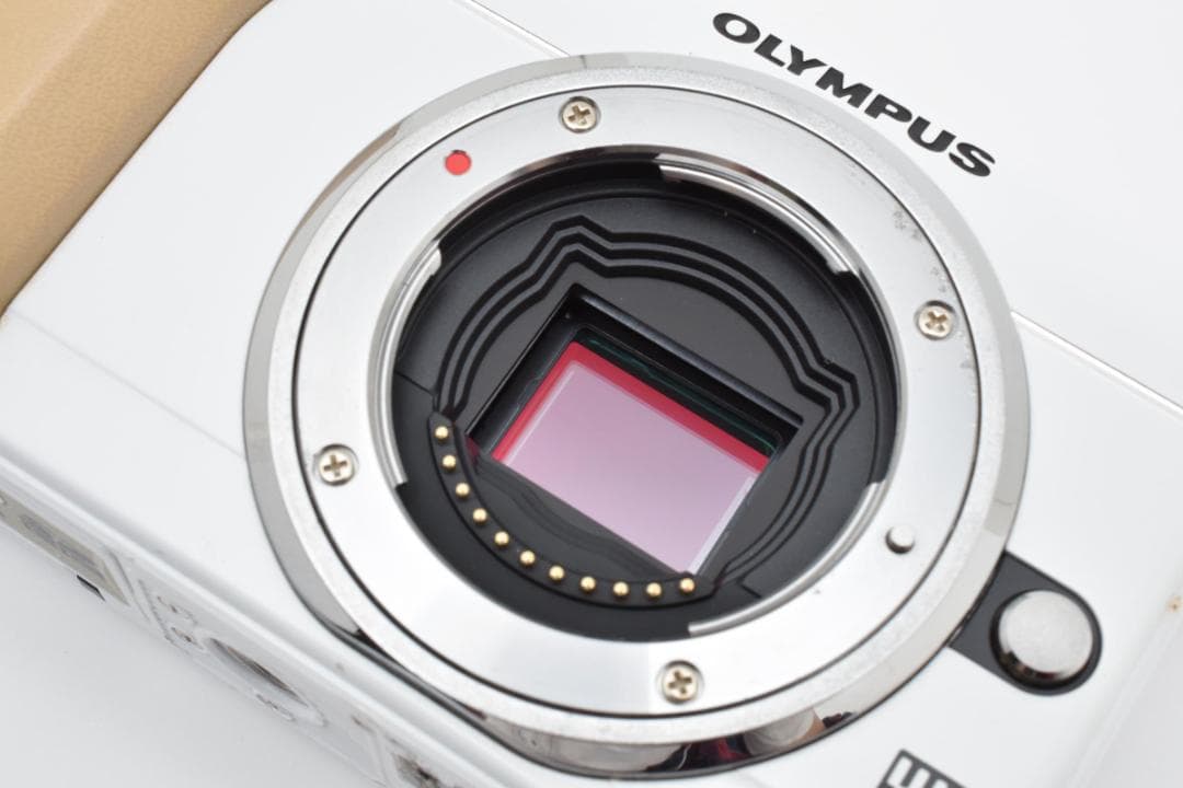 【2288ショット 良品】 オリンパス E-PL1ｓ ホワイト ミラーレスカメラ