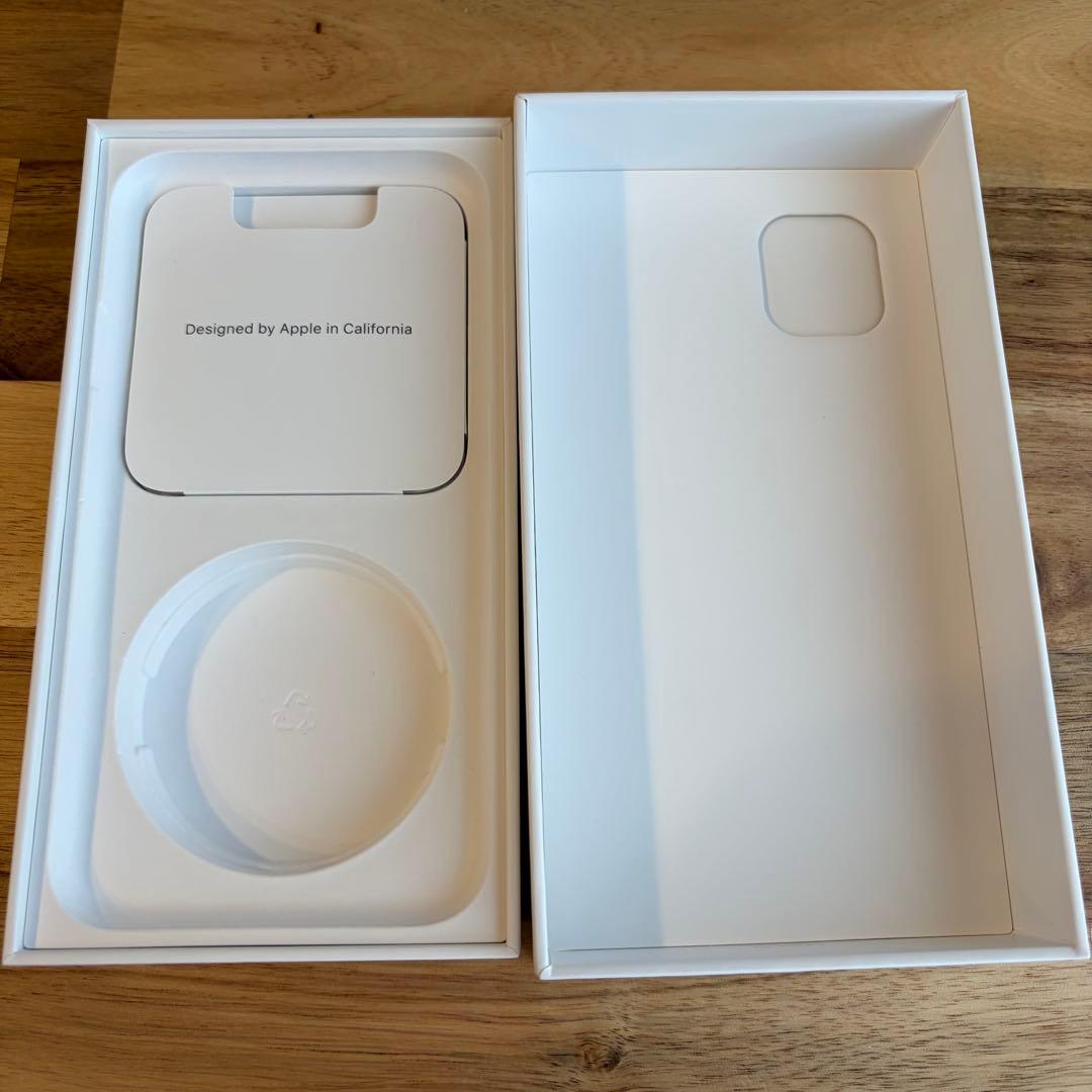 iphone11（ホワイト128GB） ※simロック解除済・箱あり