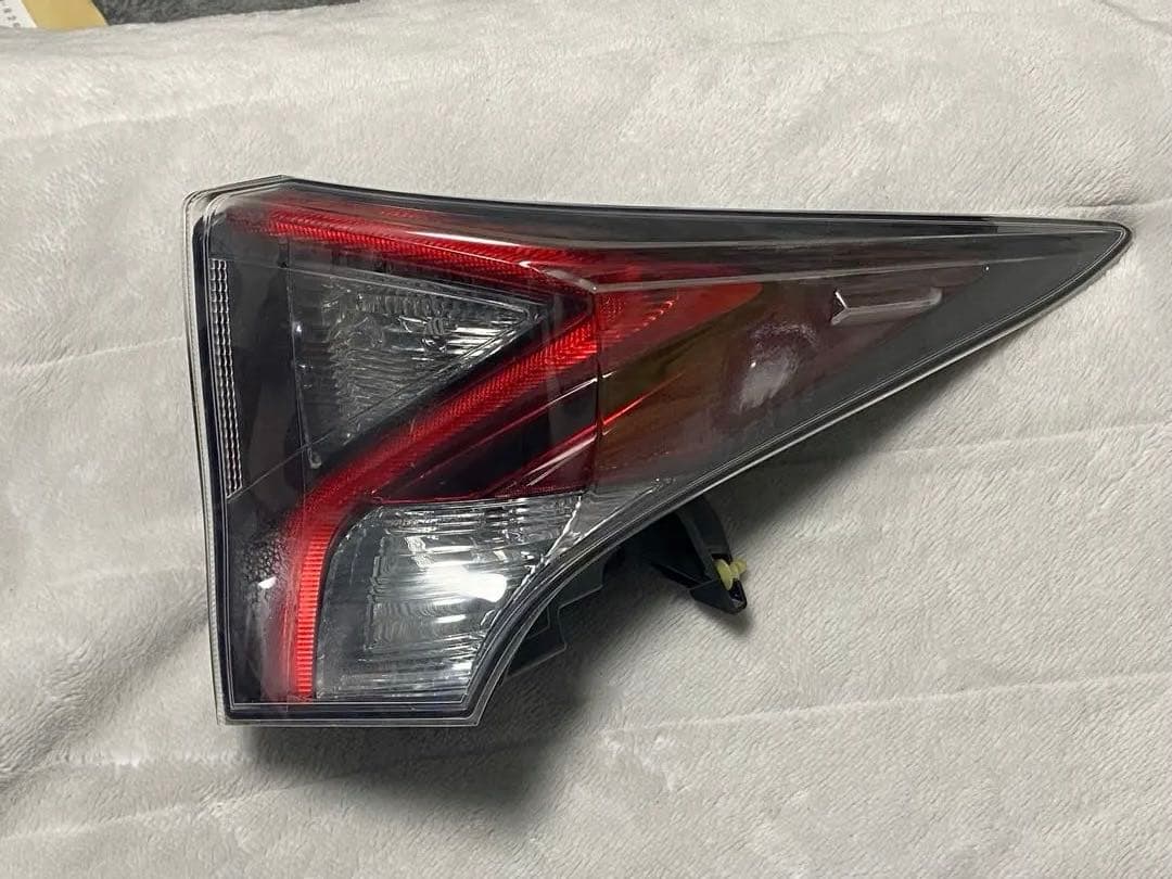 50プリウス 前期　ZVW50 テールライト 4個セット ICHKOH