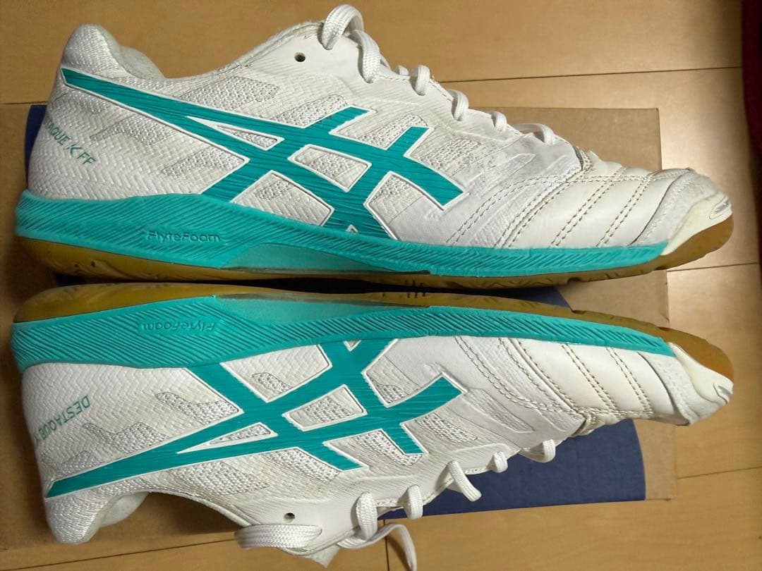asics デスタッキ25.5 フットサルシューズ ホワイト/ターコイズ