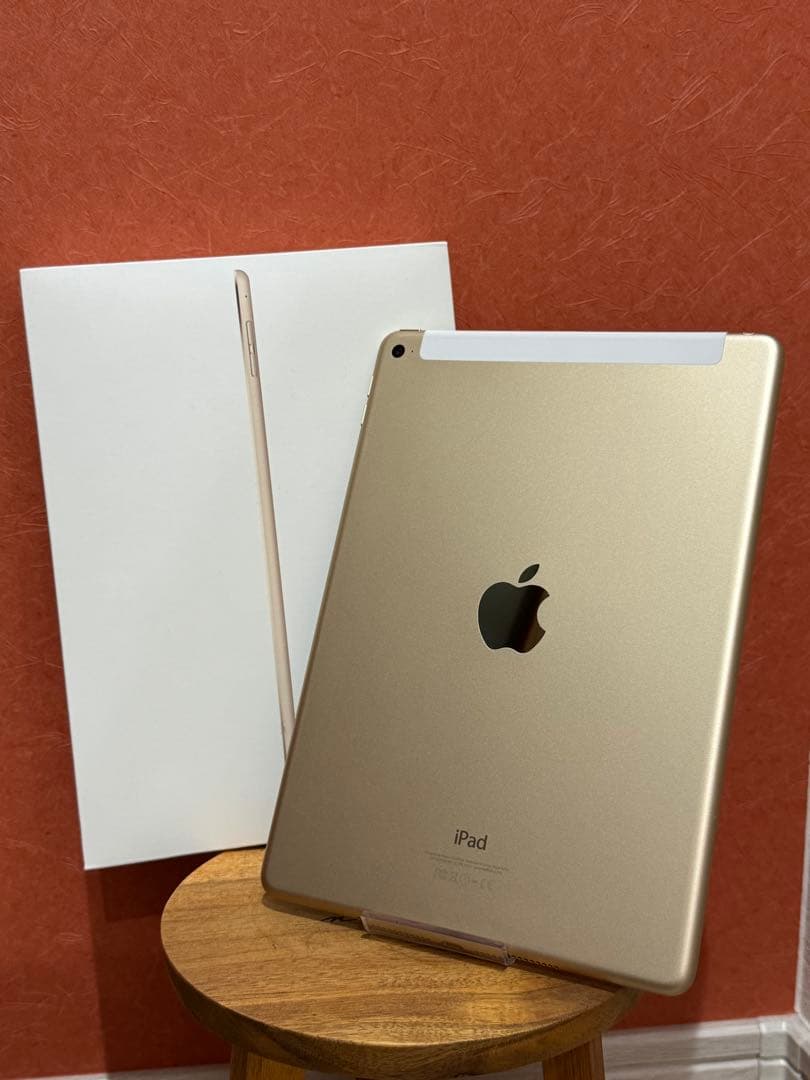 Apple iPad ゴールド 本体　Air 2 64GB セルラー
