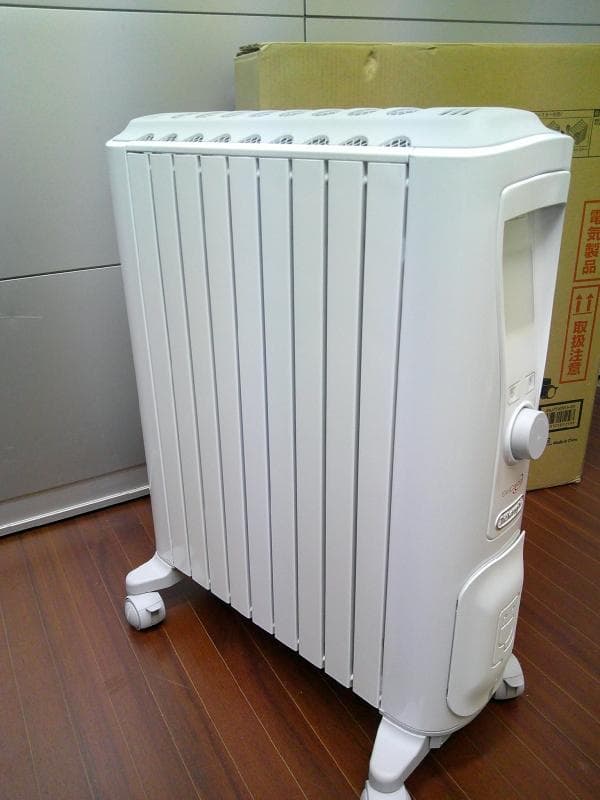 美品 箱あり デロンギ ベルカルド オイルヒーター RHJ75V0915