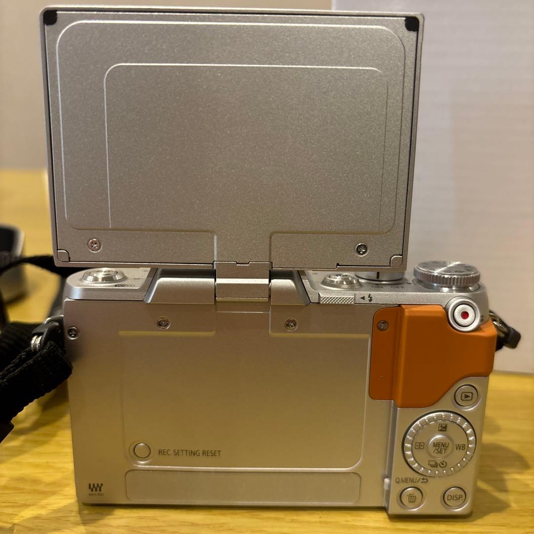 パナソニック LUMIX DMC-GF7 ダブルズームレンズキット