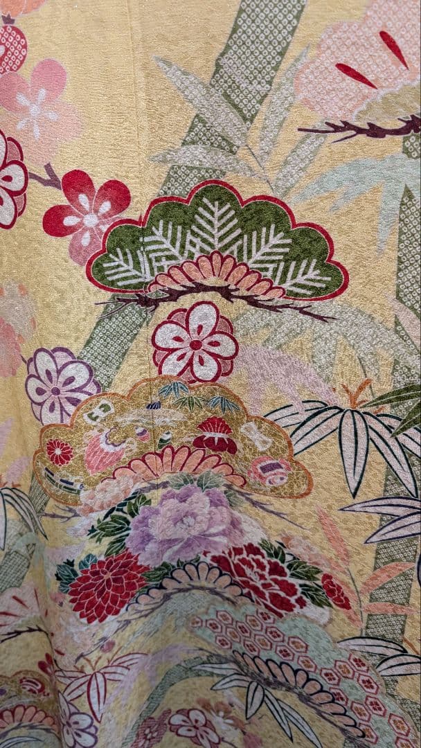 【美品】振袖 花柄 黄色•古典柄 Lサイズ