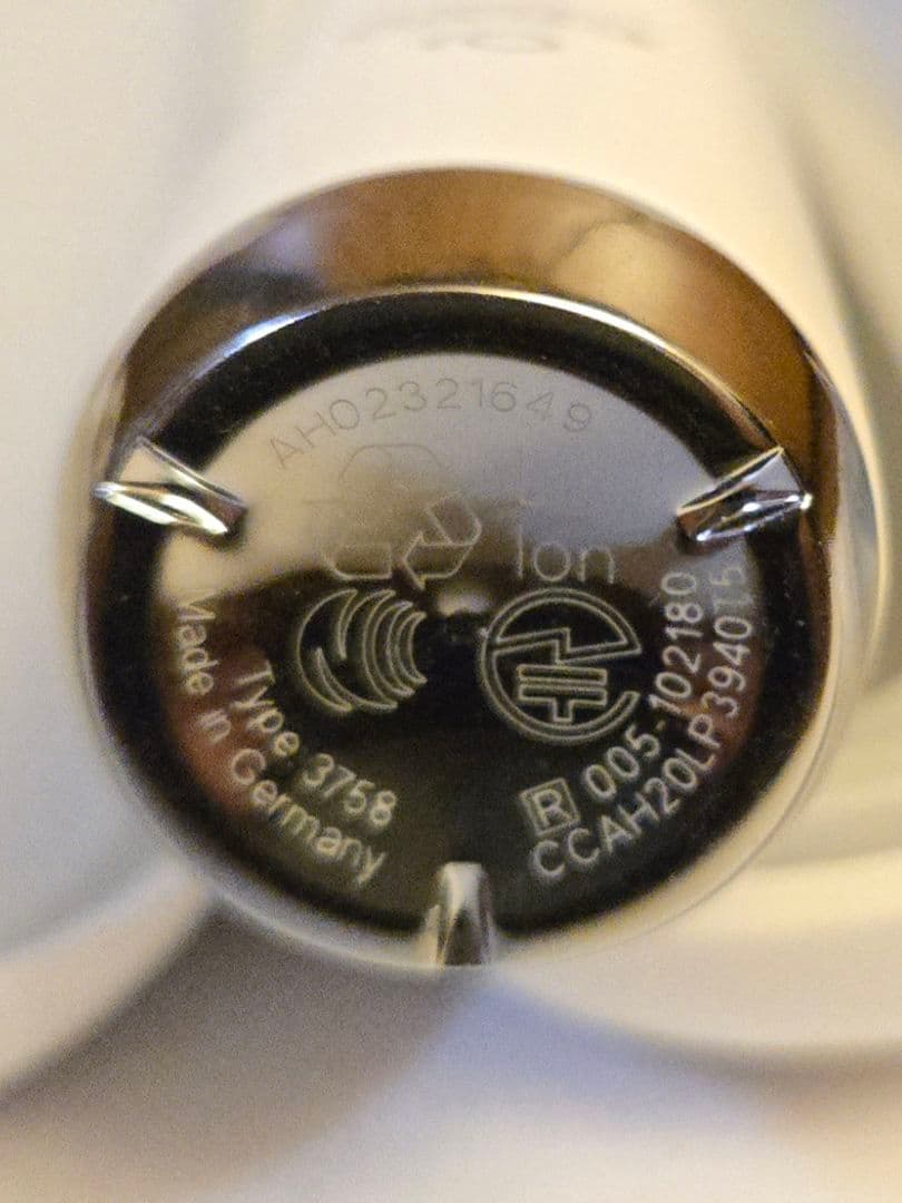 【美品】ブラウン電動歯ブラシ　オーラルB　 io8　Type3758　動作確認済