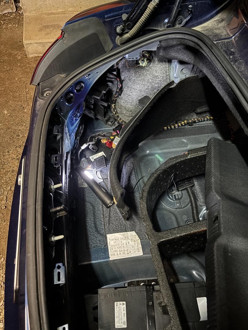 Audi TTロードスター 幌リモートオープン、車に乗る前にオープンに♪