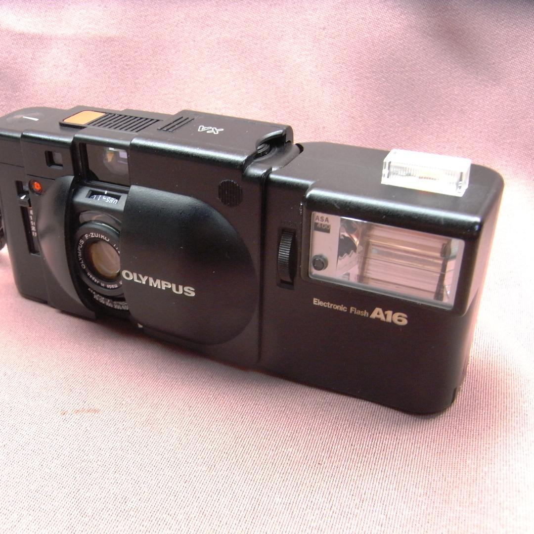 極美品　　オリンパス　XA　＋　A16