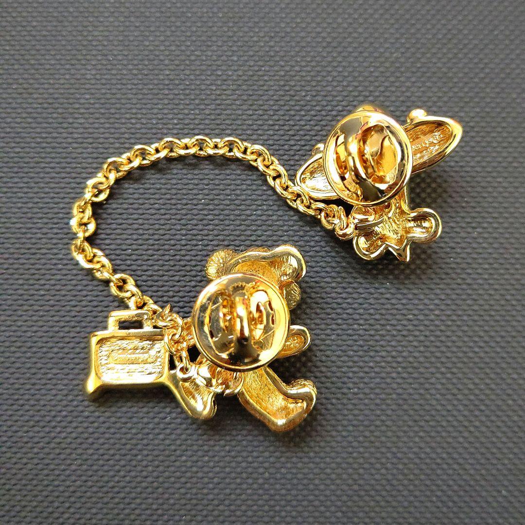 【美品】Burberrys　バーバリー　ベア　飛行機　ピンバッジ