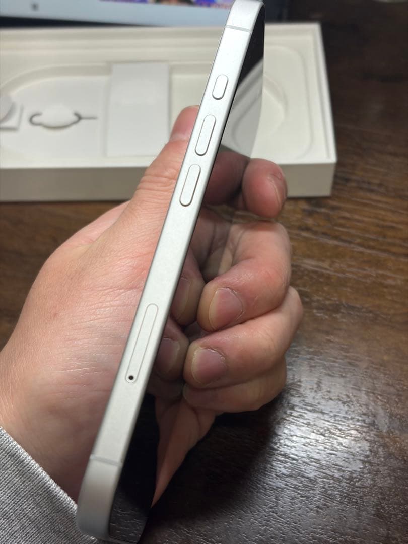 Apple iPhone 16 ホワイト 256GB 本体