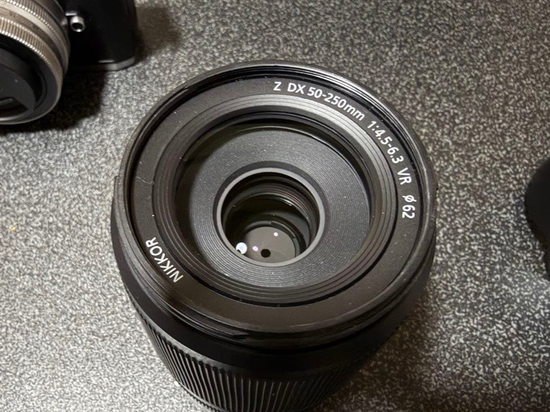 Nikon zfc レンズ2本