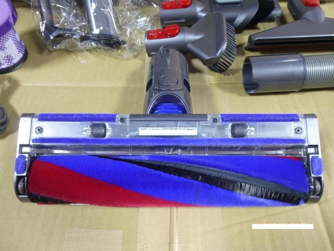 超激安　ダイソンSV18新品ボディ本体とフロアドック付属　エコ約51分