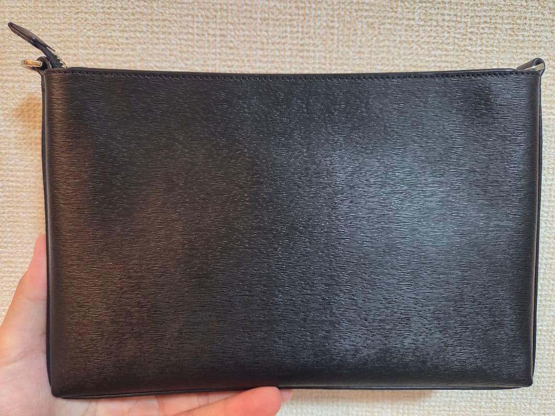 Paul Smith ブラックレザーショルダーバッグ