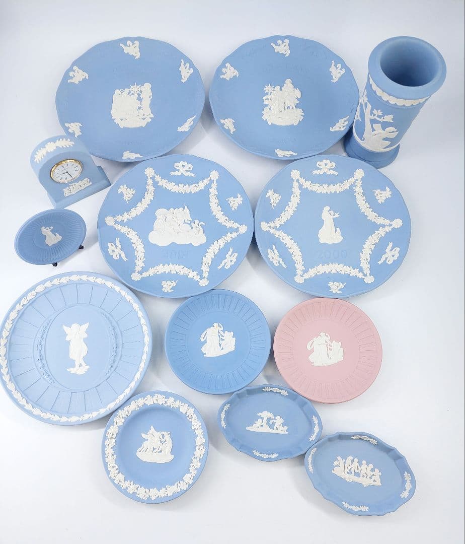 Wedgewood ジャスパー 花瓶 プレート 時計他 13点まとめて
