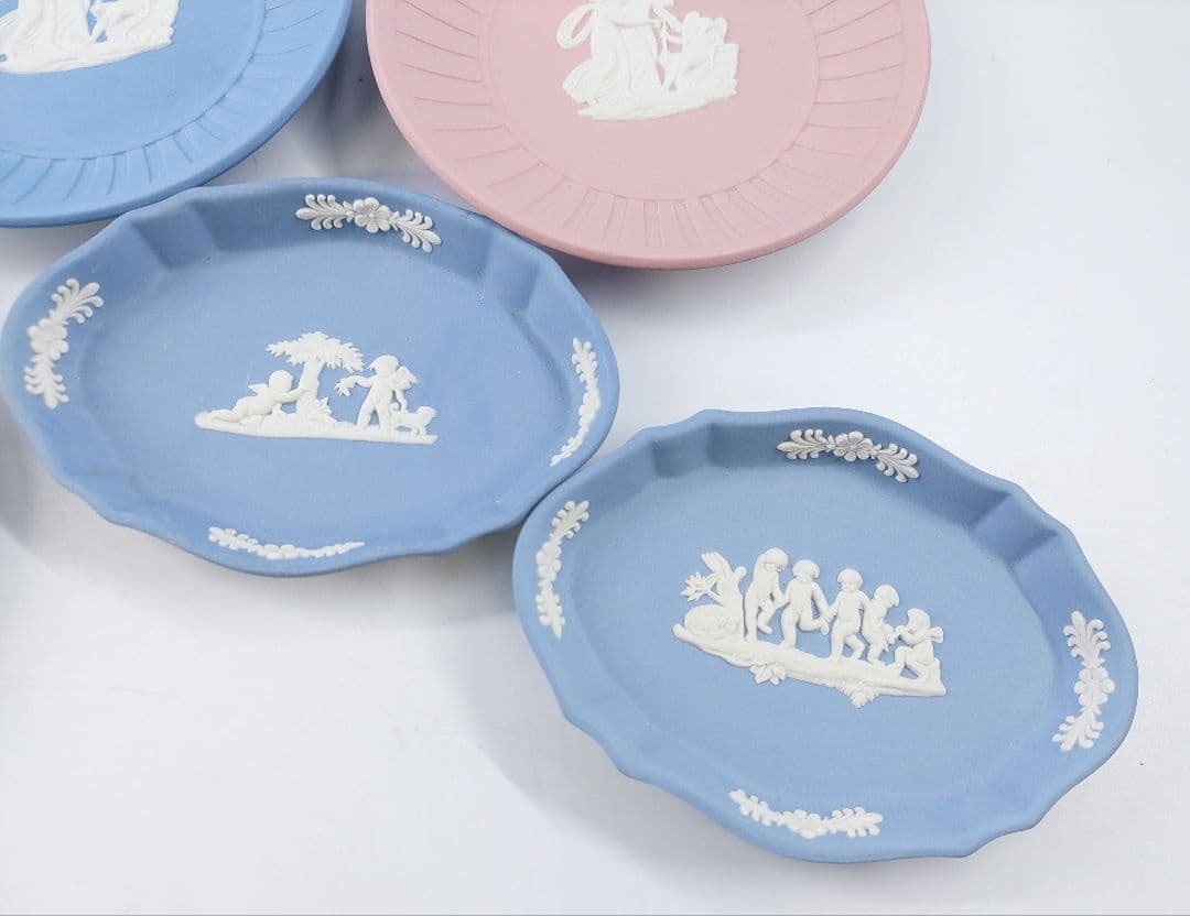 Wedgewood ジャスパー 花瓶 プレート 時計他 13点まとめて