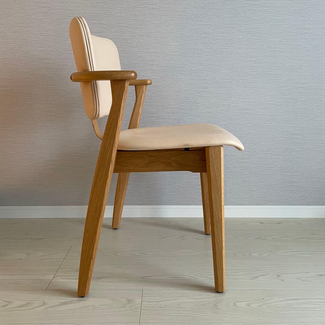 Domus Chair (ドムスチェア)オーク革張りナチュラルレザー