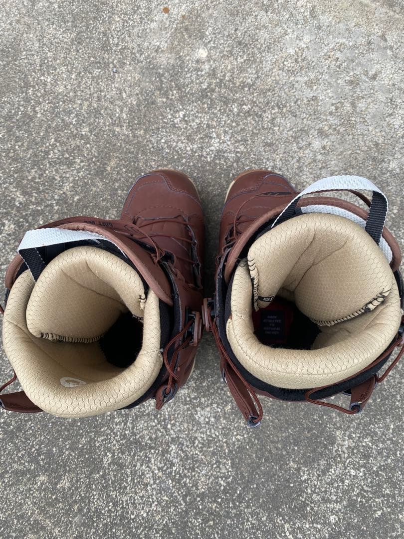 スノーボード　ブーツ　DEELUXE EMPIRE