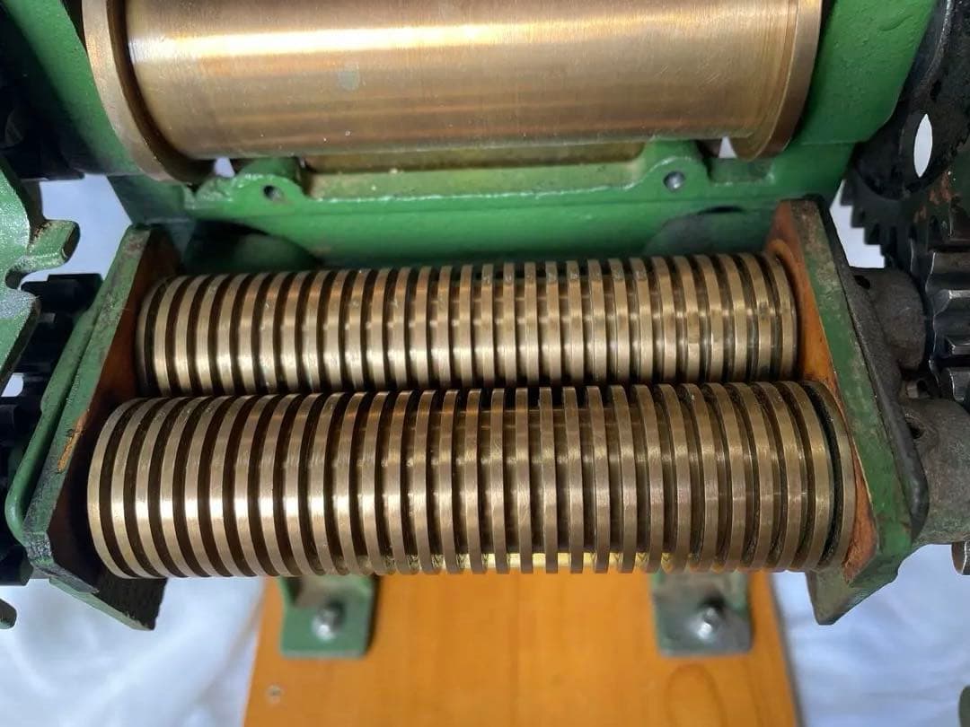 小型製麺機 2型 手動式 緑色　2ミリ