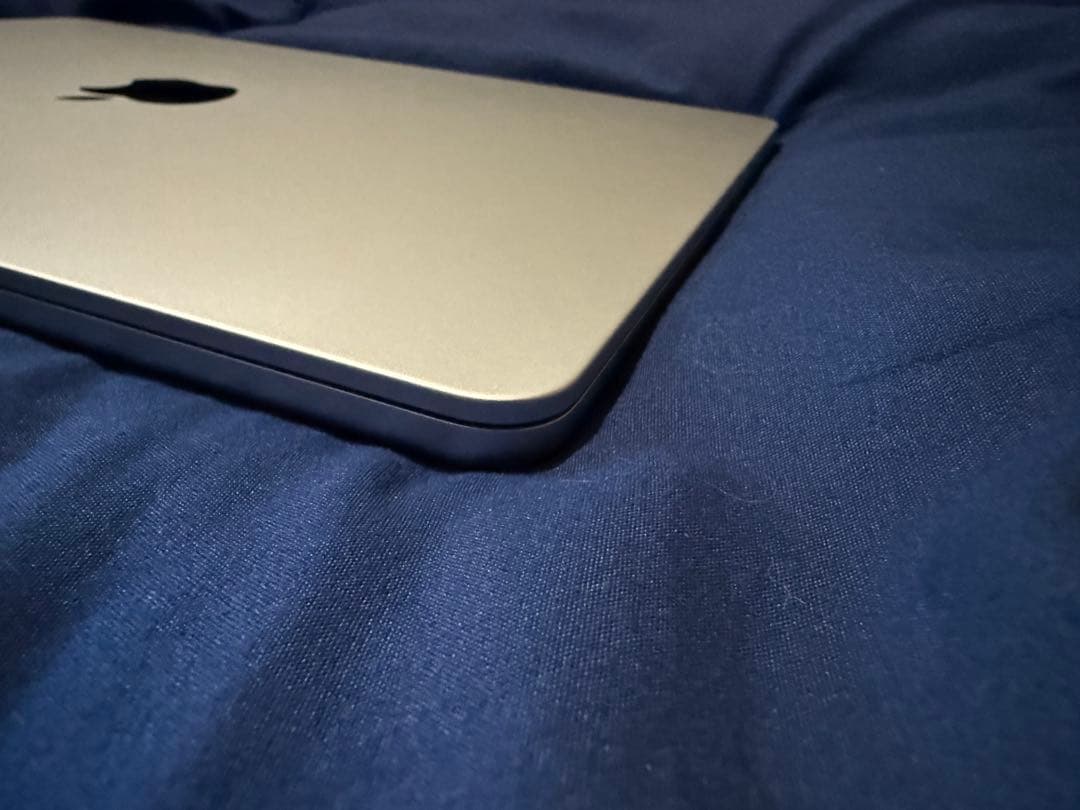 MacBook Air M3 2024 13インチ