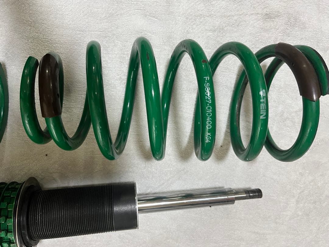 TEIN 全長式 車高調　フロントのみ zrr70w ヴォクシー、ノア