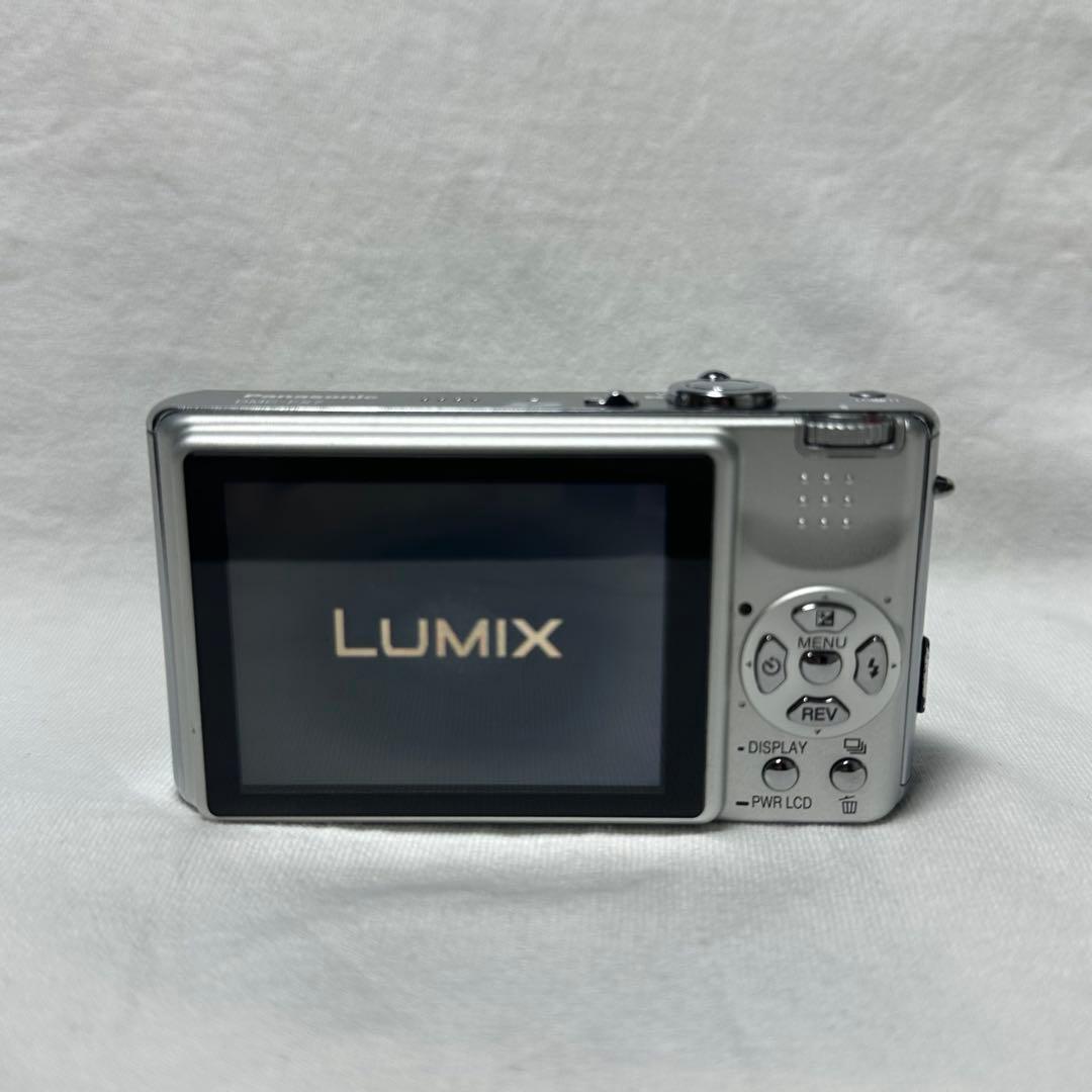 SDカード付き⭐︎Panasonic LUMIX DMC-FX7 シルバー