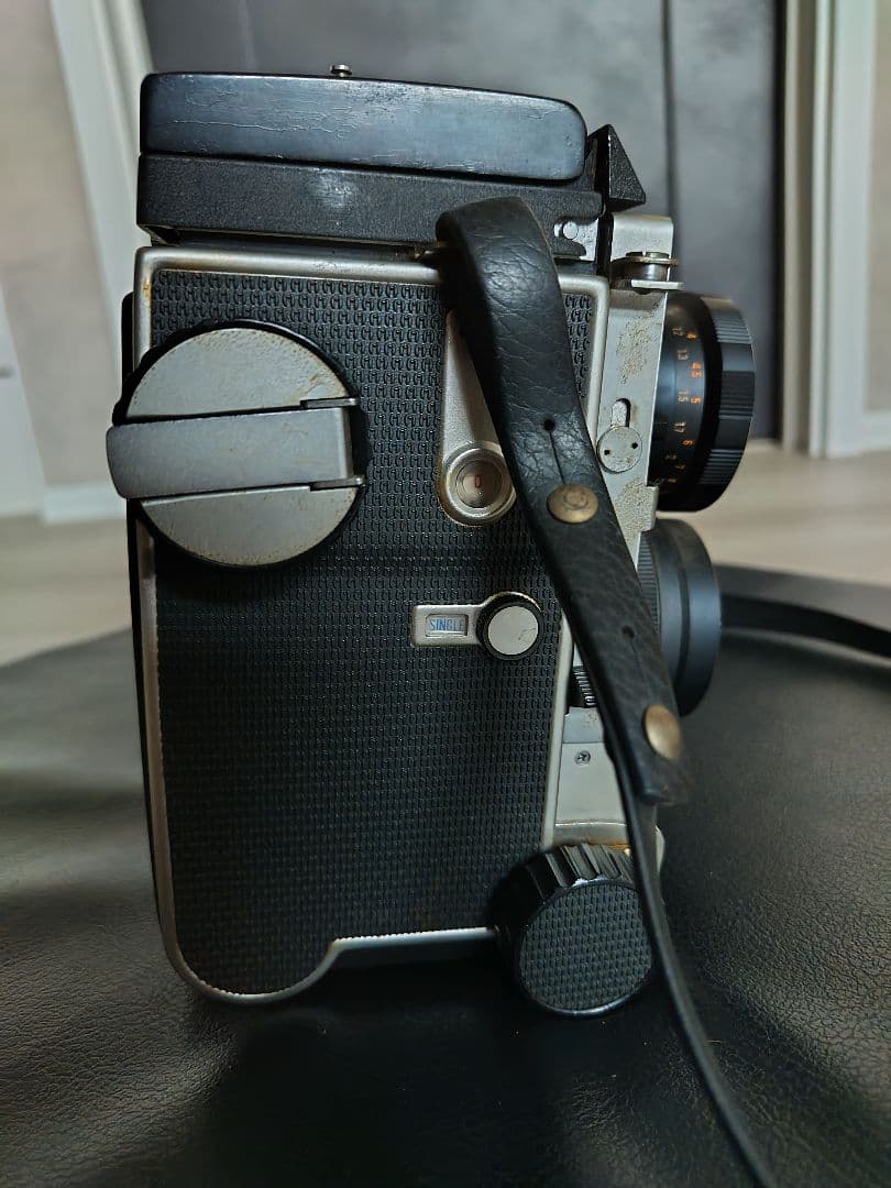 MAMIYA C220 PROFESSIONAL 二眼レフ