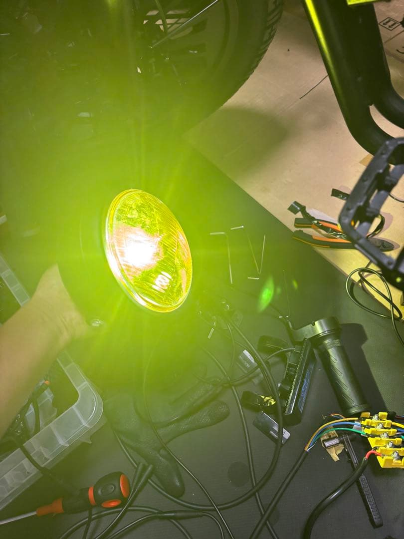 ヘットライト１個