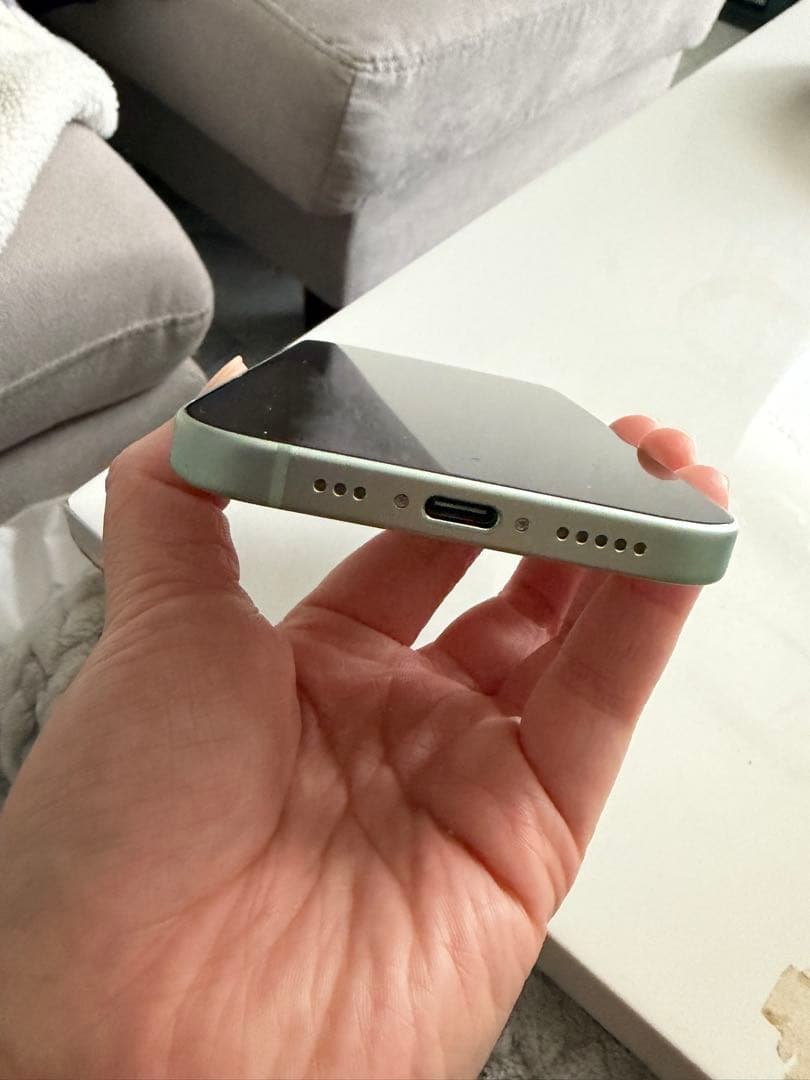 Apple iPhone 15ミントグリーン 本体