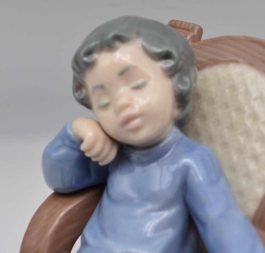 お昼寝／疲れちゃった　★リヤドロ　２体セット　スペイン　ポーセリン　光沢仕上げ