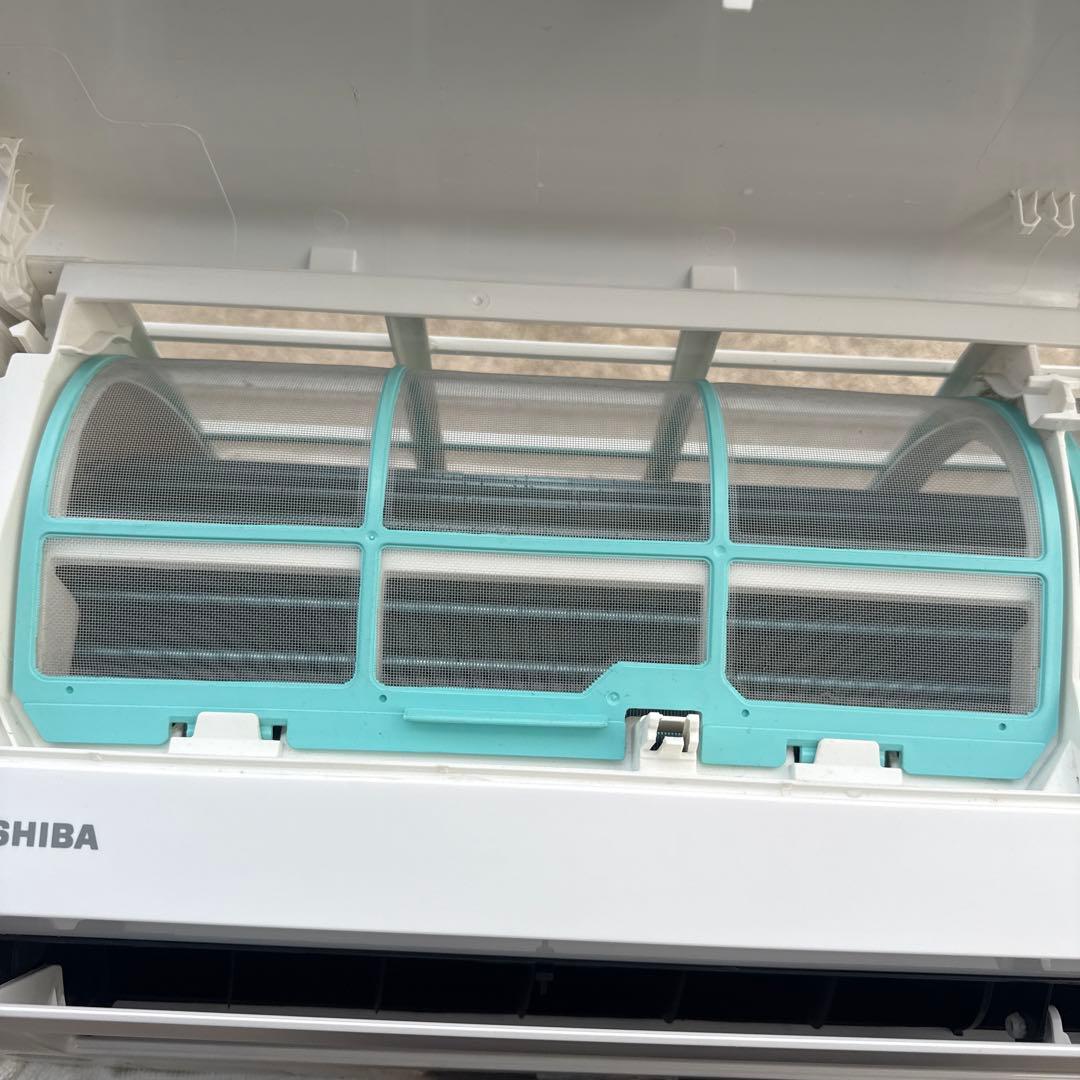 引き取り専用東芝 エアコン 主に8畳 ホワイト RAS-2512TM-W