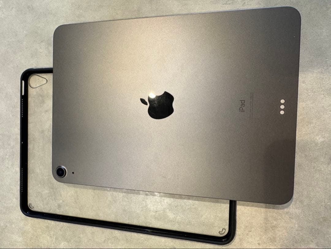 iPad Air 第4世代　64GB Wi-Fiモデル スペースグレイ