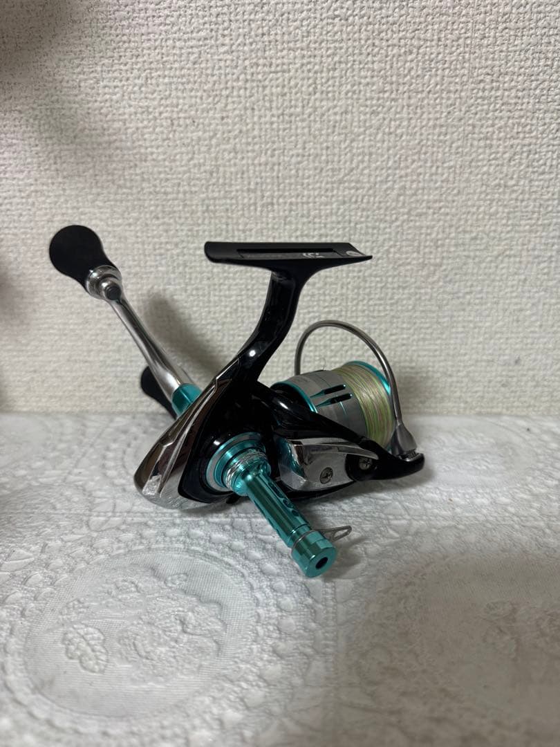 エメラルダス 2500S-LD スピニングリール