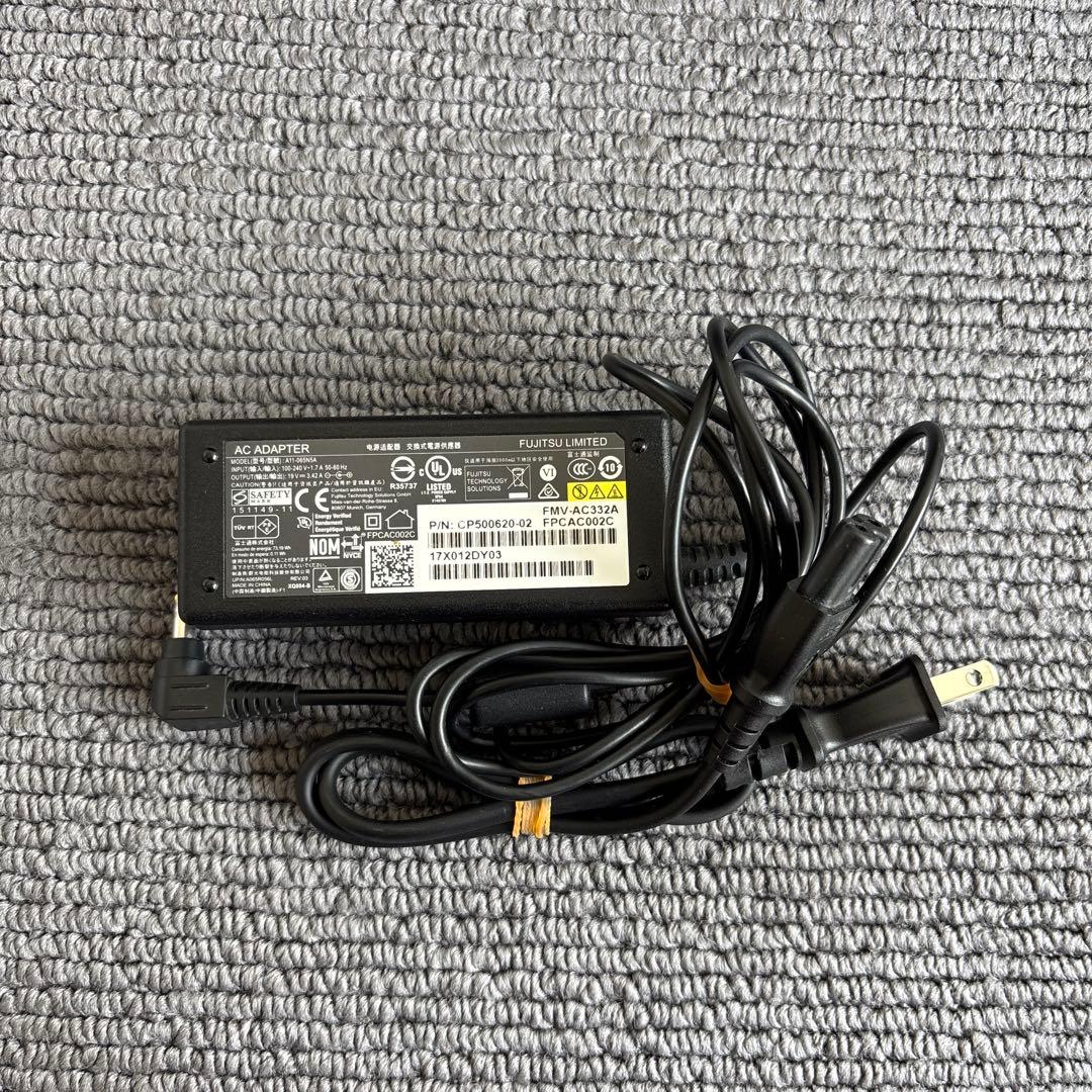 富士通lifebook U7311/F i5-1145G7 メモリ8GB 顔認証