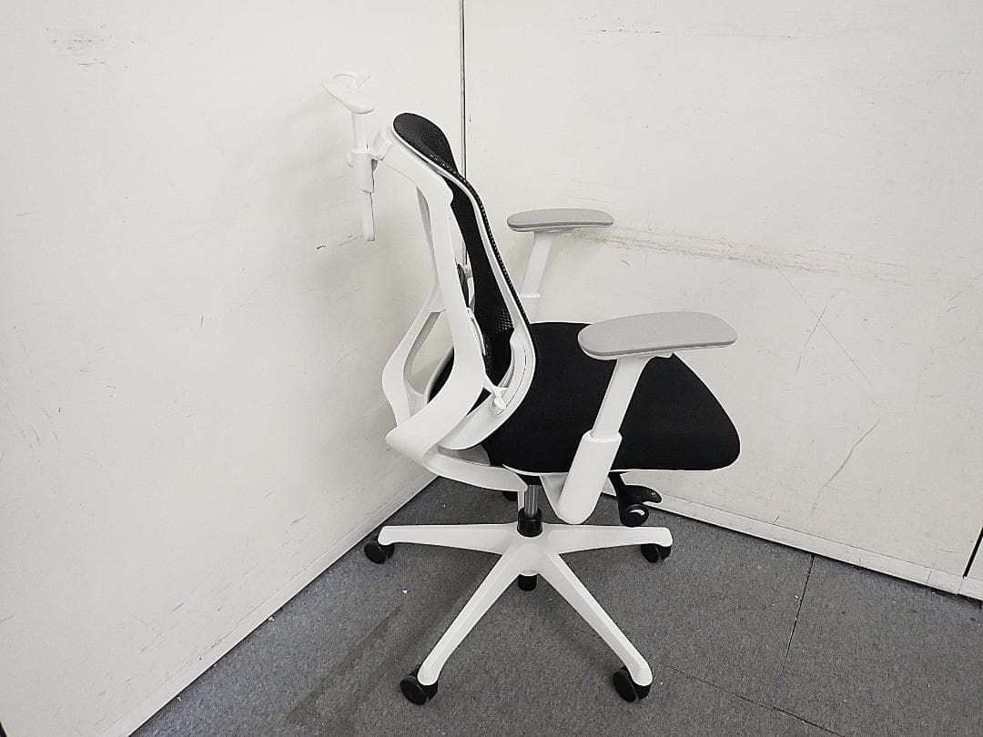 オカムラ　シルフィチェア　22-1704