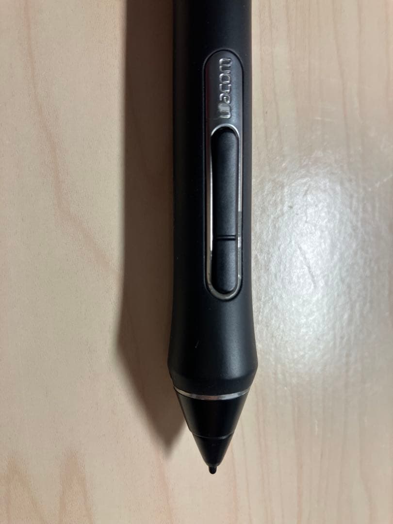 【あん】WACOM Cintiq 22 (DTK2260K0D)