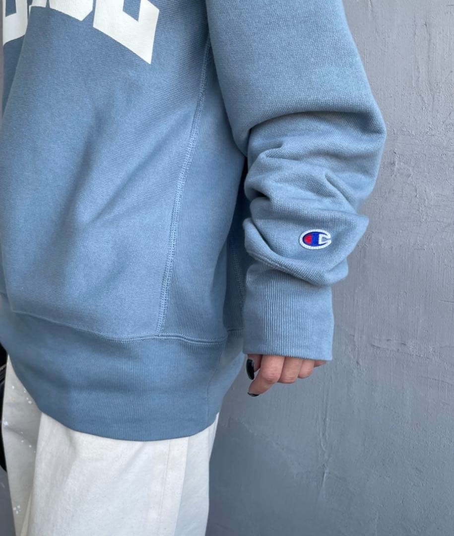 Champion リバースウィーブ カレッジロゴプリントスウェット