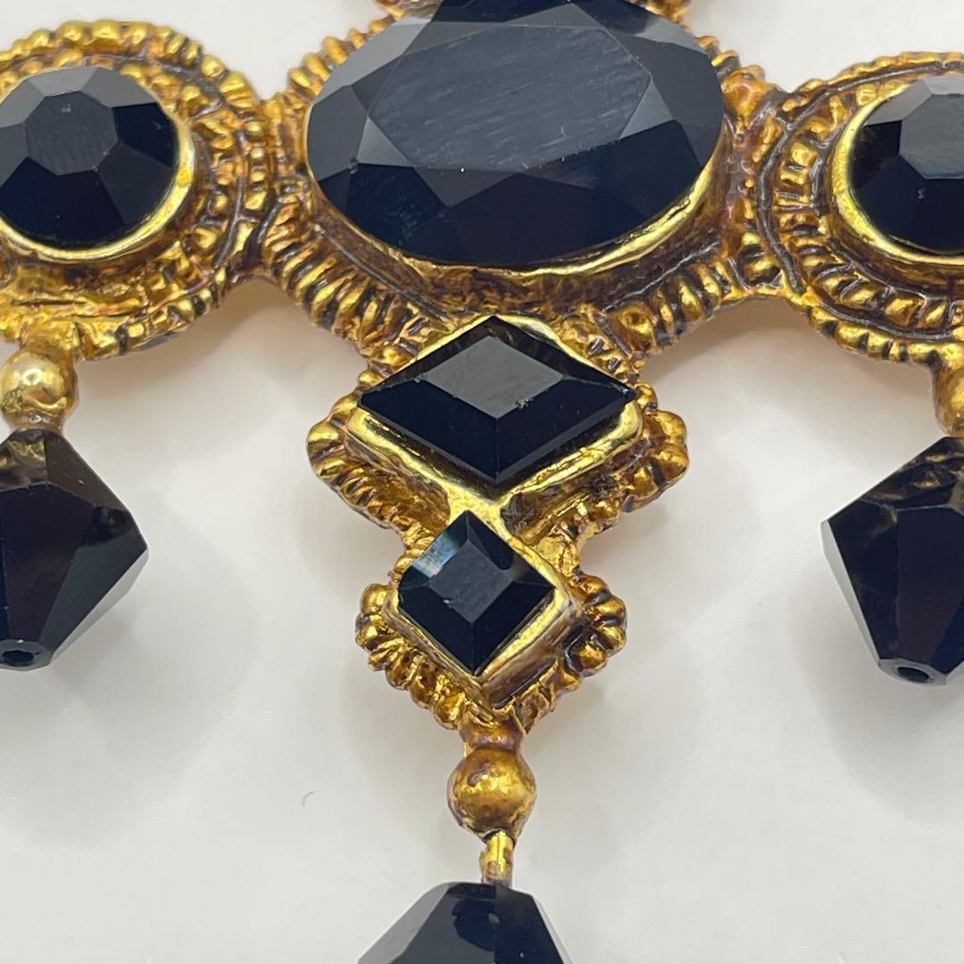 TH-M0546　ANTIGONA アンティゴナ ブローチ ゴールド