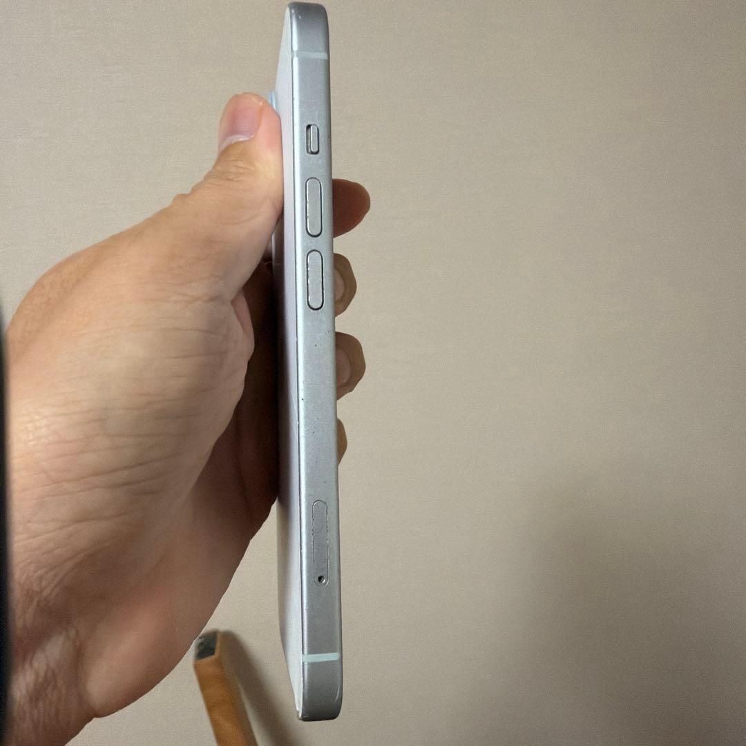 iPhone15 128GB 本体